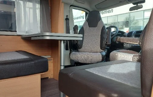 Soma Camp T 700 EB Sitzbereich
